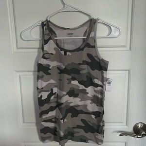 Old Navy camo print tank top new with tags youth size extra large